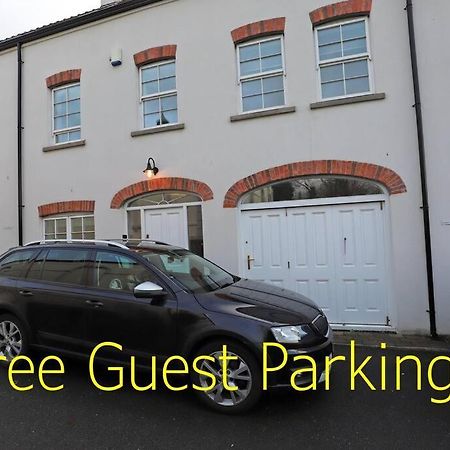 Royal Hillsborough Village Luxury Townhouse Екстер'єр фото