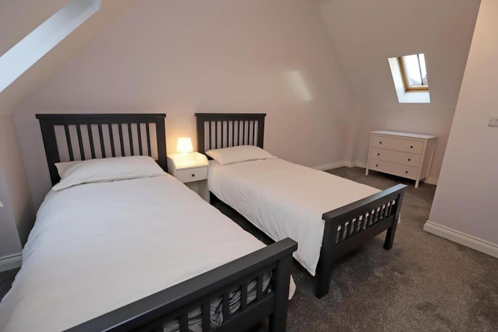 Royal Hillsborough Village Luxury Townhouse Екстер'єр фото