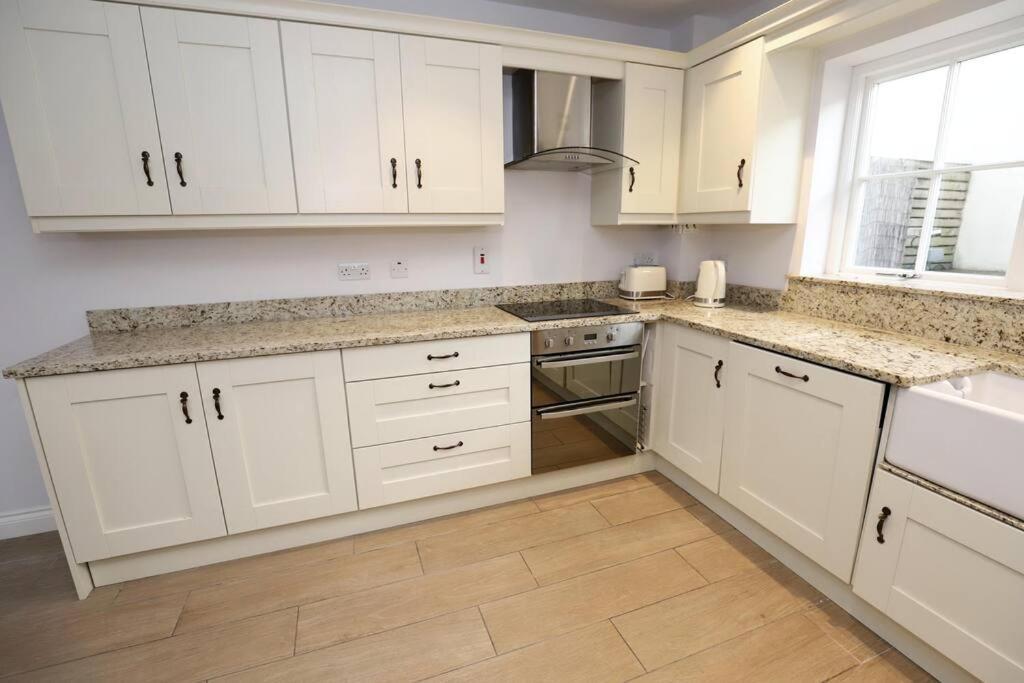 Royal Hillsborough Village Luxury Townhouse Екстер'єр фото